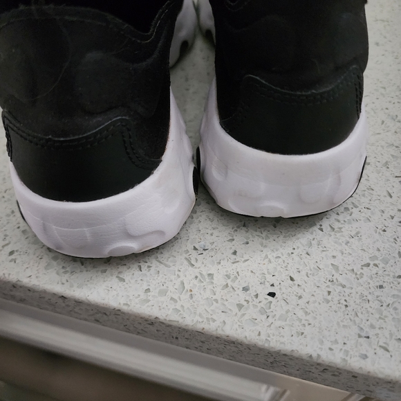 Nike Black/White Renew Lucent Shoes - Picture 5 of 5